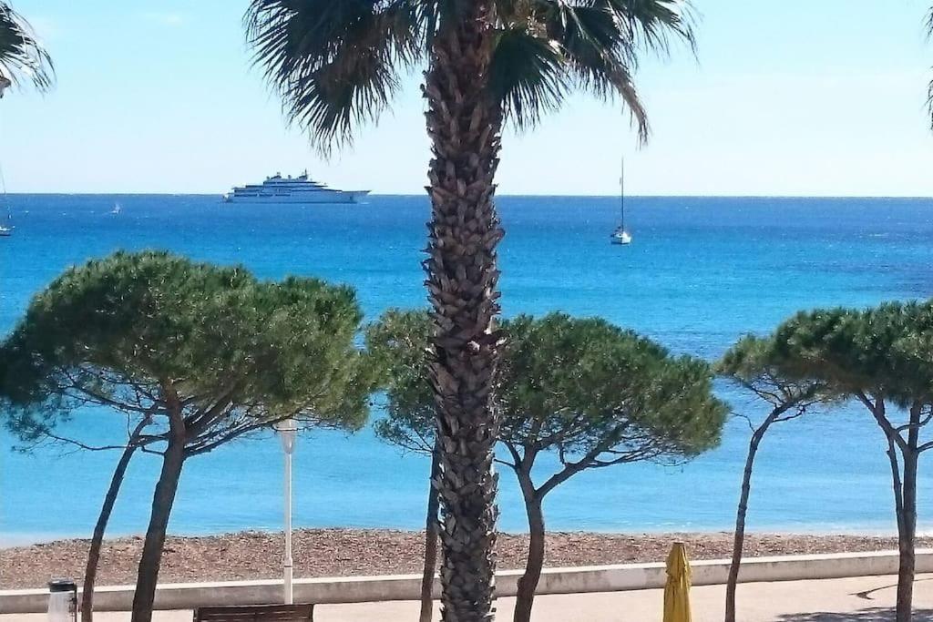T3 Sur La Plage Vue Feerique Mer,Wifi, Parking Inclus , Clim La Ciotat Exterior foto