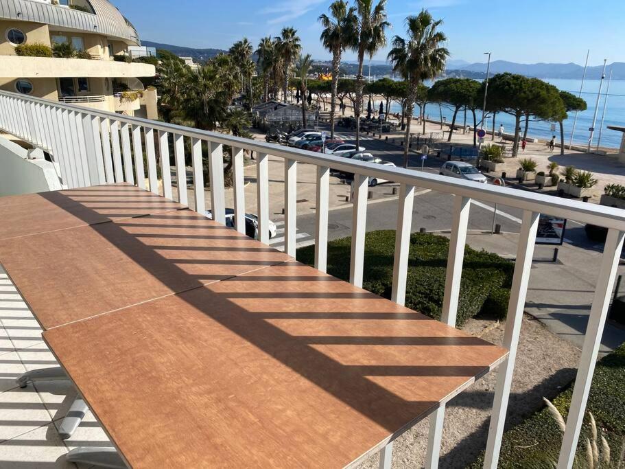 T3 Sur La Plage Vue Feerique Mer,Wifi, Parking Inclus , Clim La Ciotat Exterior foto